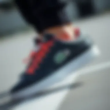 Lacoste LT Court 125: Şıklığın ve Konforun Buluştuğu Nokta Summary